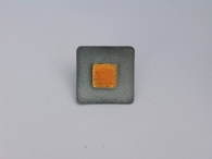 Hip Brosche gold