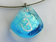 Tio Warp Brow Chakra Pendant