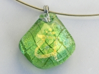 Tio Warp Heart Chakra Pendant